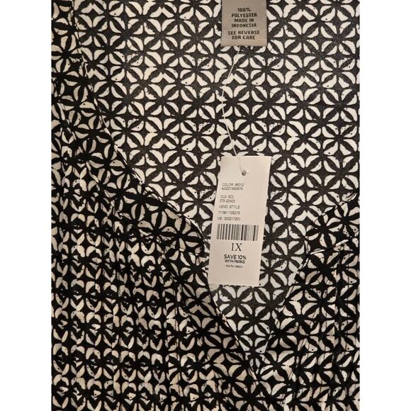 Catherines Black & White Geometric Print Blouse – NWT Size 1X (18/20W) - Picture 5 of 6